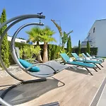Serena - Exquisite With Private Heated Pool וילה