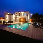 Serena - Exquisite With Private Heated Pool וילה סאו מרטיניו דו פורטו
