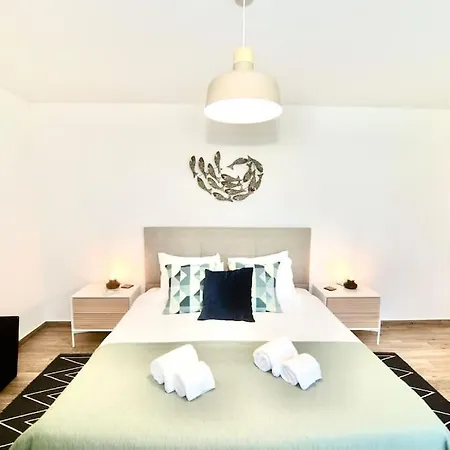 Serena - Exquisite With Private Heated Pool 빌라 상 마르티뇨 두 포르투