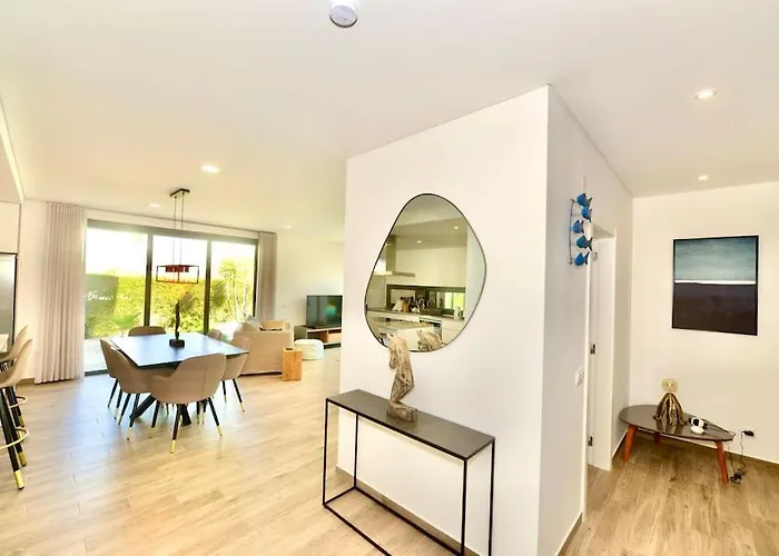 Villa Serena - Exquisite With Private Heated Pool