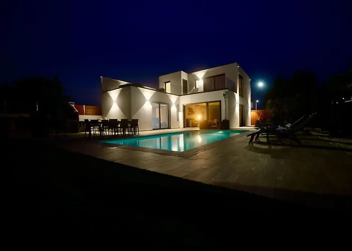 Villa Serena - Exquisite With Private Heated Pool São Martinho do Porto